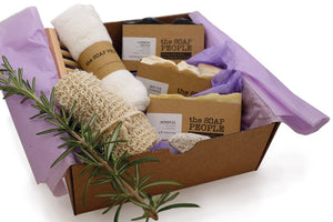 RELAX AND UNWIND GIFT SET BOX.