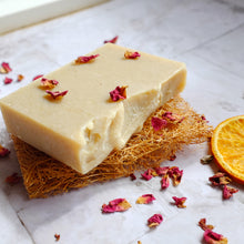 Load image into Gallery viewer, RENEWED ENERGY SHAMPOO BAR - dry to normal hair