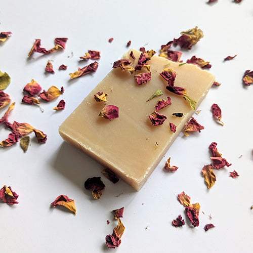 WAKE UP & SMELL THE ROSES MINI SOAP BAR 25g